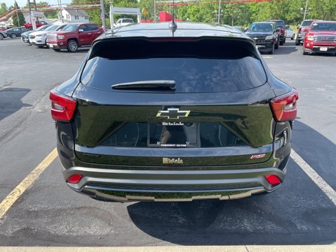 Used 2024 Chevrolet Trax RS image 7