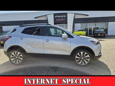 Used 2022 Buick Encore Preferred w/ Safety Package image 1