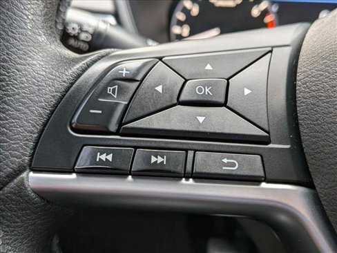 Used 2021 Nissan Altima 2.5 SV image 17