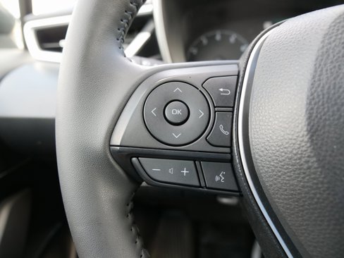 Used 2025 Toyota Corolla SE image 22