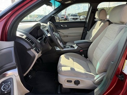 Used 2013 Ford Explorer FWD image 12