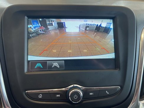 Used 2018 Chevrolet Equinox LS image 28