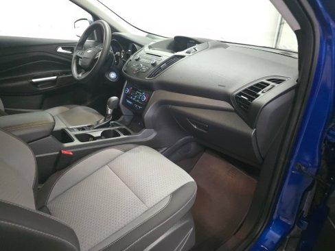 Used 2017 Ford Escape SE image 4