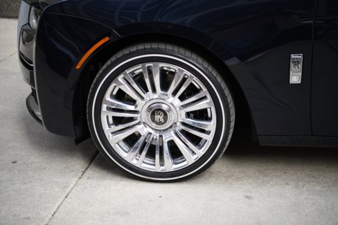 Used 2024 Rolls-Royce Ghost w/ Ghost Package image 25
