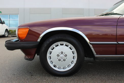 Used 1987 Mercedes-Benz 560 SL image 15