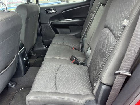 Used 2018 Dodge Journey SE w/ Blacktop Package image 12