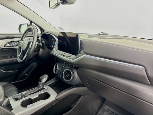 Used 2023 Chevrolet Blazer LT image 25