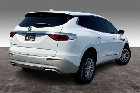 Used 2022 Buick Enclave Essence image 14