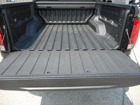 Used 2024 Chevrolet Colorado Trail Boss w/ LPO, Dark Essentials Package image 7