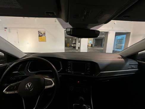 Used 2024 Volkswagen Jetta S image 31