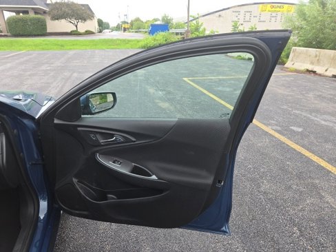 Used 2024 Chevrolet Malibu LT image 17