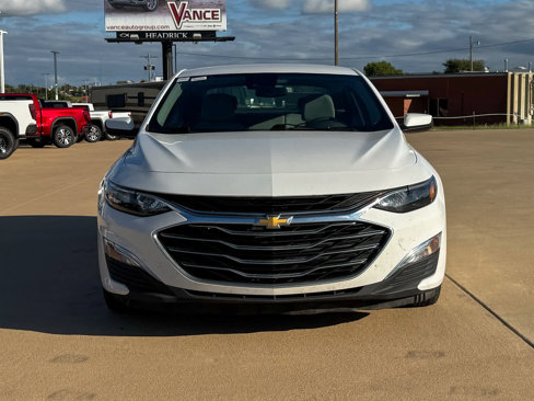 Used 2020 Chevrolet Malibu LS w/ Driver Confidence Package II image 2