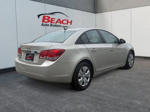 Used 2014 Chevrolet Cruze LS image 13