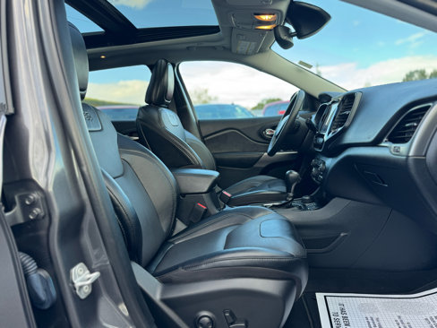Used 2022 Jeep Cherokee Limited image 34
