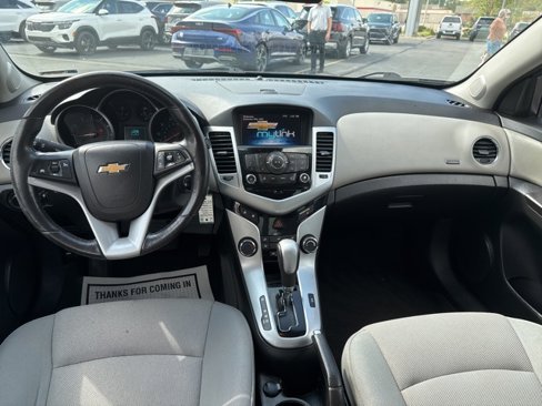 Used 2014 Chevrolet Cruze LT image 31