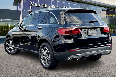 Certified 2022 Mercedes-Benz GLC 300 4MATIC image 2