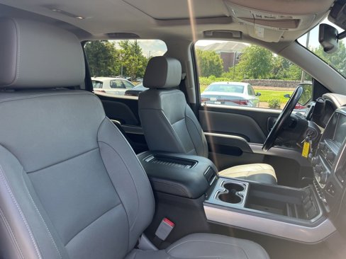 Used 2018 Chevrolet Silverado 1500 LTZ Z71 w/ LTZ Plus Package image 23