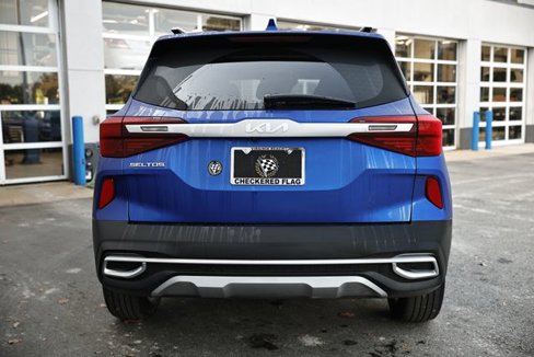 Used 2023 Kia Seltos S w/ Navigation Package image 10