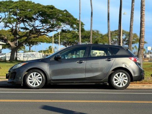 Used 2012 MAZDA MAZDA3 i Touring image 2