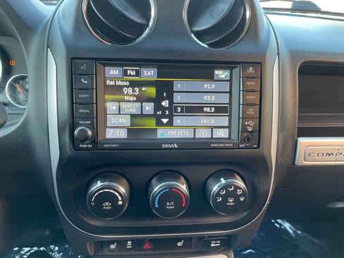 Used 2017 Jeep Compass High Altitude image 24