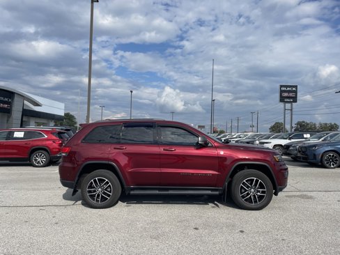 Used 2018 Jeep Grand Cherokee Trailhawk w/ Trailhawk Luxury Group image 8