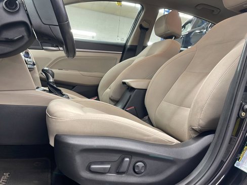 Used 2017 Hyundai Elantra Value Edition image 11
