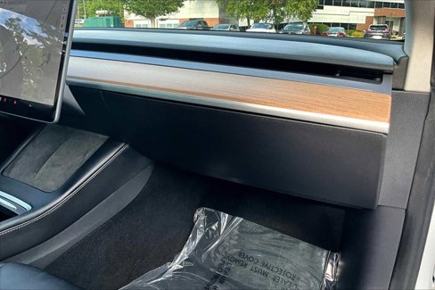 Used 2022 Tesla Model 3 Long Range image 17