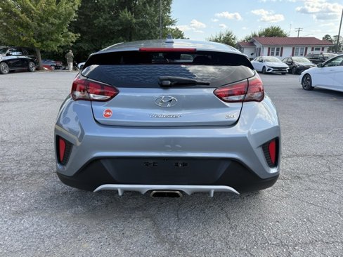Used 2020 Hyundai Veloster 2.0 image 4