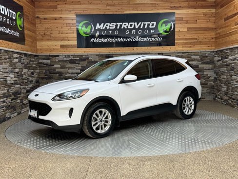 Used 2020 Ford Escape SE image 3