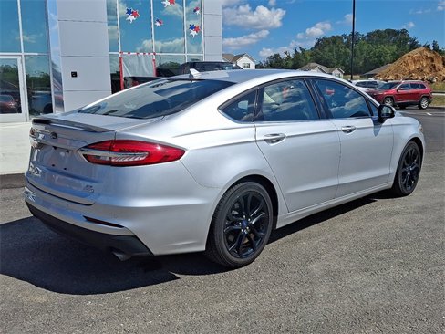 Used 2019 Ford Fusion SE w/ Equipment Group 151A image 10
