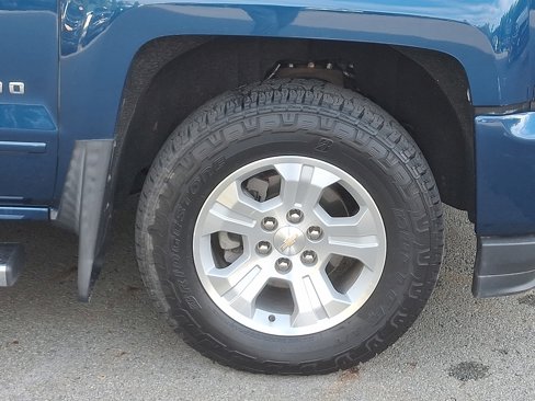 Used 2019 Chevrolet Silverado 1500 LT w/ All Star Edition image 8