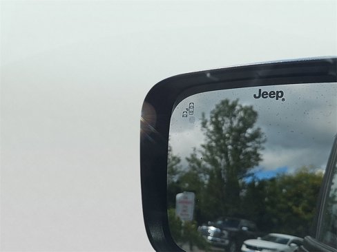 Used 2022 Jeep Renegade Latitude image 22