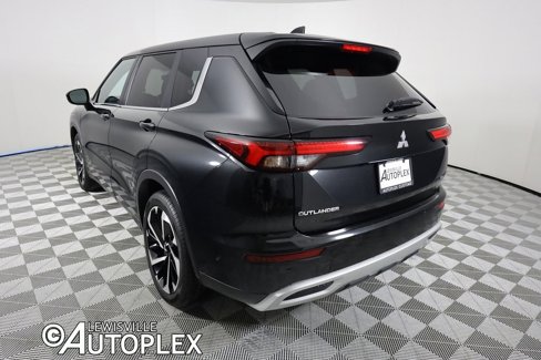 Used 2024 Mitsubishi Outlander SE image 9