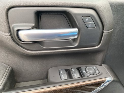 Used 2019 Chevrolet Silverado 1500 RST image 25