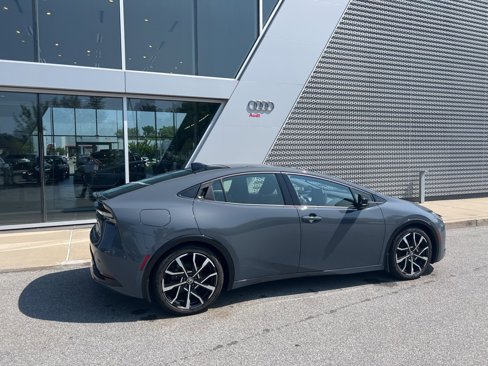 Used 2024 Toyota Prius Prime Premium w/ Advanced Technology Package image 22