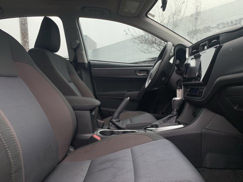 Used 2017 Toyota Corolla LE image 35