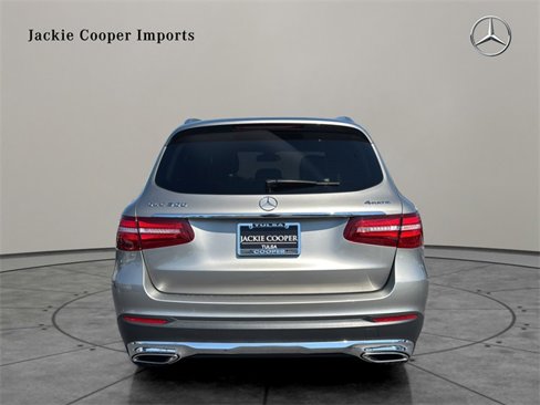 Used 2019 Mercedes-Benz GLC 300 4MATIC image 4