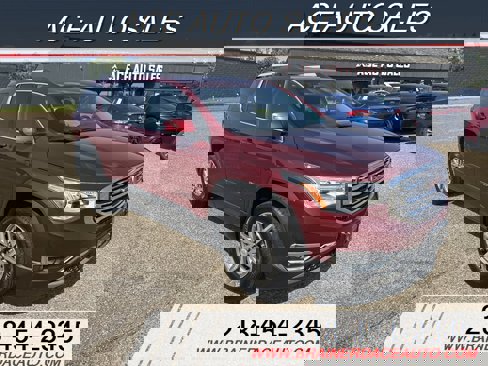 Used 2017 GMC Acadia SLE w/ Driver Alert Package I image 2