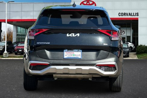 Used 2023 Kia Sportage LX image 5