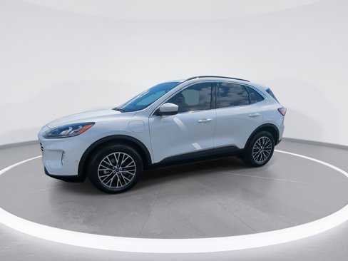Certified 2022 Ford Escape Titanium w/ Titanium Premium Package image 4