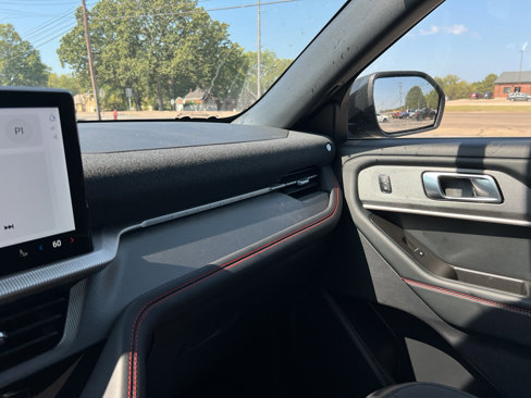 New 2025 Ford Explorer ST-Line image 28