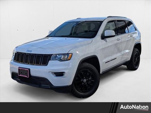 Used 2018 Jeep Grand Cherokee Laredo image 1