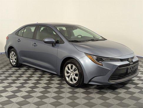 Used 2024 Toyota Corolla LE image 9