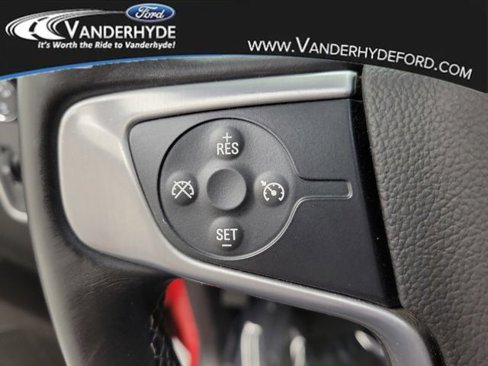 Used 2015 GMC Sierra 1500 SLE w/ SLE Value Package image 21