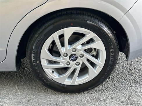 Certified 2025 Subaru Impreza 2.0i image 11