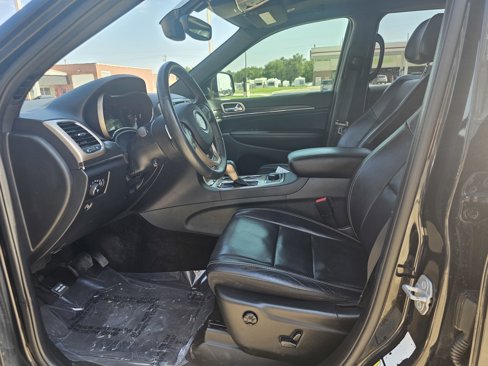 Used 2017 Jeep Grand Cherokee Limited w/ Luxury Group II image 12