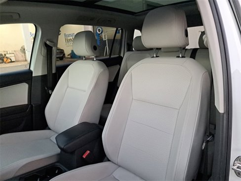Used 2020 Volkswagen Tiguan SEL image 19
