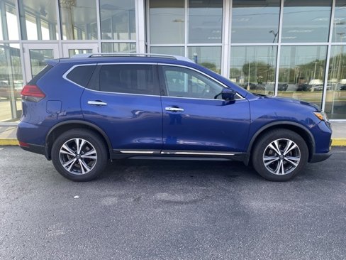 Used 2017 Nissan Rogue SL image 3