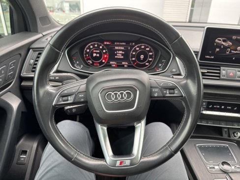 Used 2019 Audi SQ5 Premium Plus w/ Premium Plus Package image 12