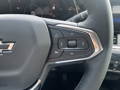 New 2025 Chevrolet Trax ACTIV w/ Sunroof Package image 16